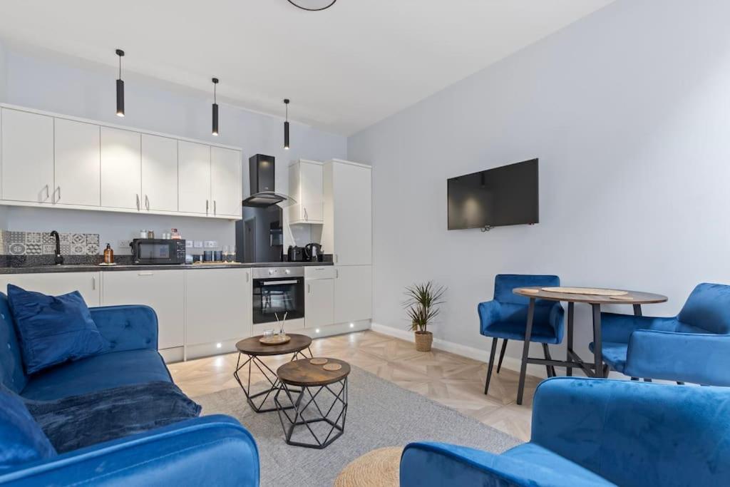 Modern Apartment Off-Road Parking-Twin Room Suite 4 Nottingham Buitenkant foto