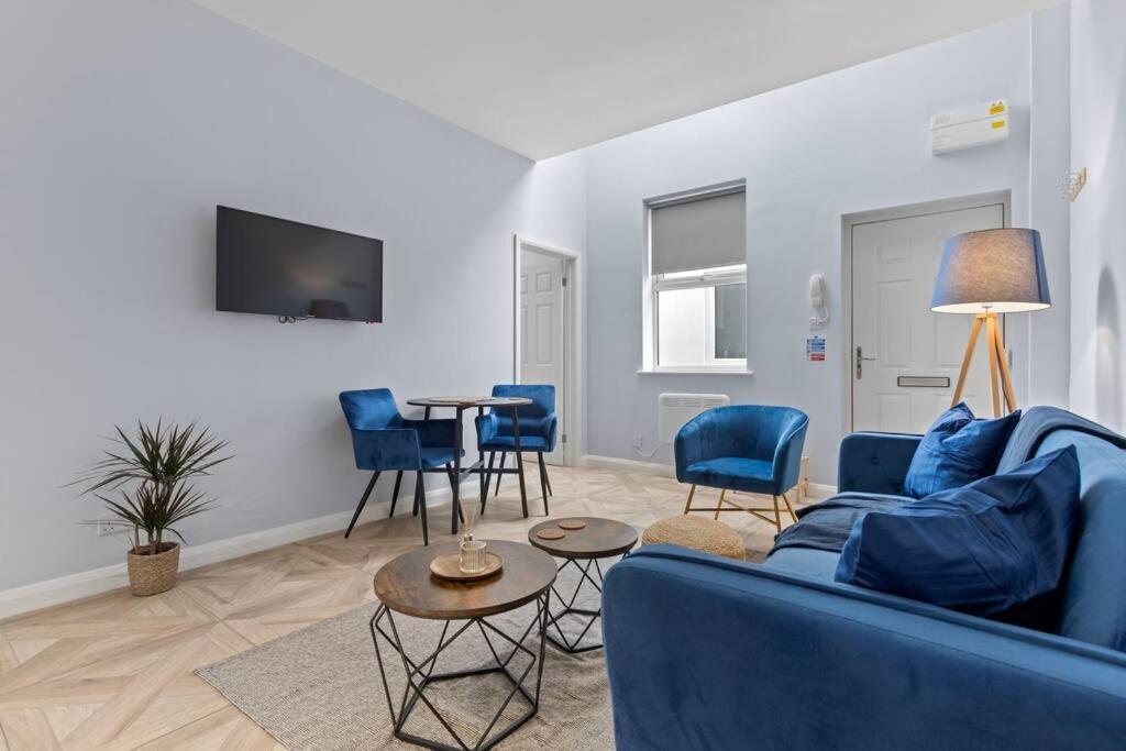 Modern Apartment Off-Road Parking-Twin Room Suite 4 Nottingham Buitenkant foto